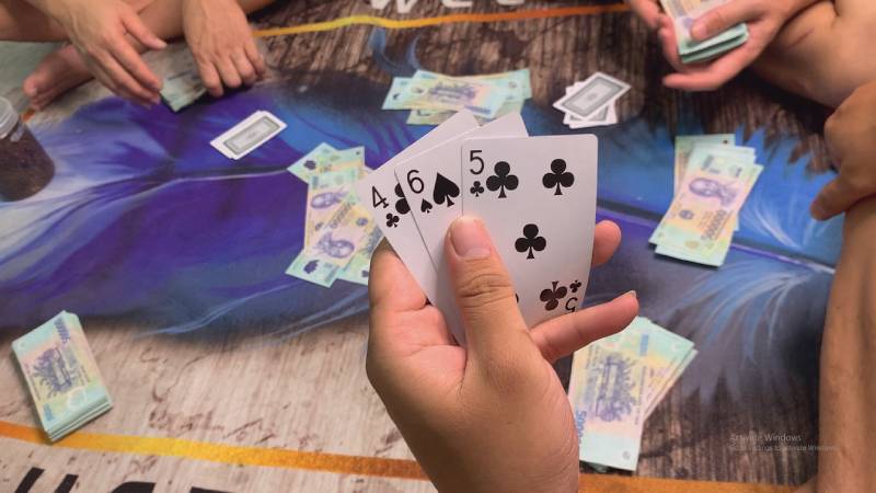 Kinh Nghiệm Chơi Bài Liêng Giỏi – Tố Chuẩn, Đọc Bài Khôn 5 Đừng sợ úp bài – người biết thua mới là người chơi giỏi