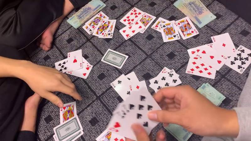 Cách Chơi Bài Phỏm Giỏi - Chiến Thuật Từ Cao Thủ 6 Ghi nhớ bài đã đánh – Đừng chơi như "mù đường"