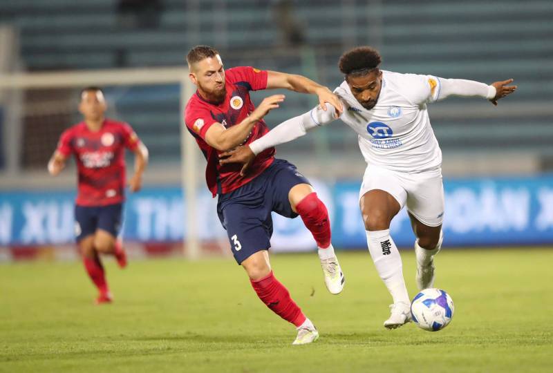 Sự nghiệp tại các câu lạc bộ V.League