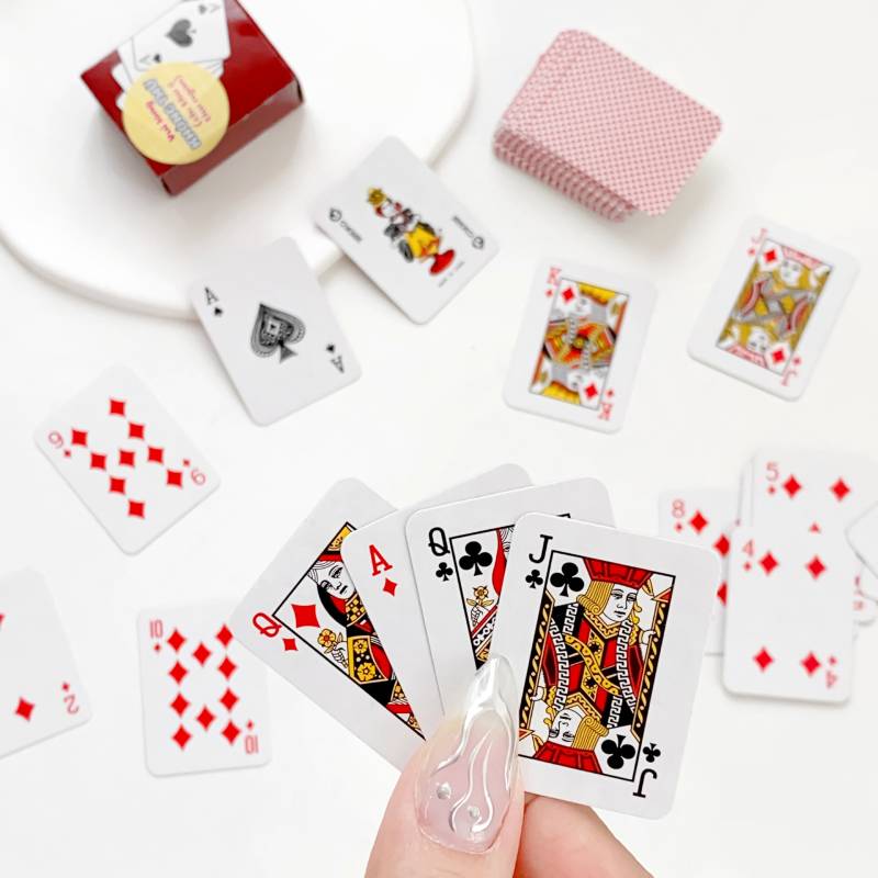 Bài Tú Lơ Khơ Là Gì? Luật Chơi, Biến Thể Chuẩn 6 Vì sao tú lơ khơ được yêu thích đến vậy?